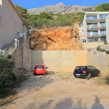 Apartments By The Sea Brela, Makarska - 6006 Brela